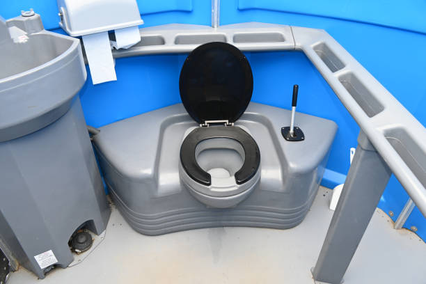 Best Portable restroom trailer rental  in Bethel, WA